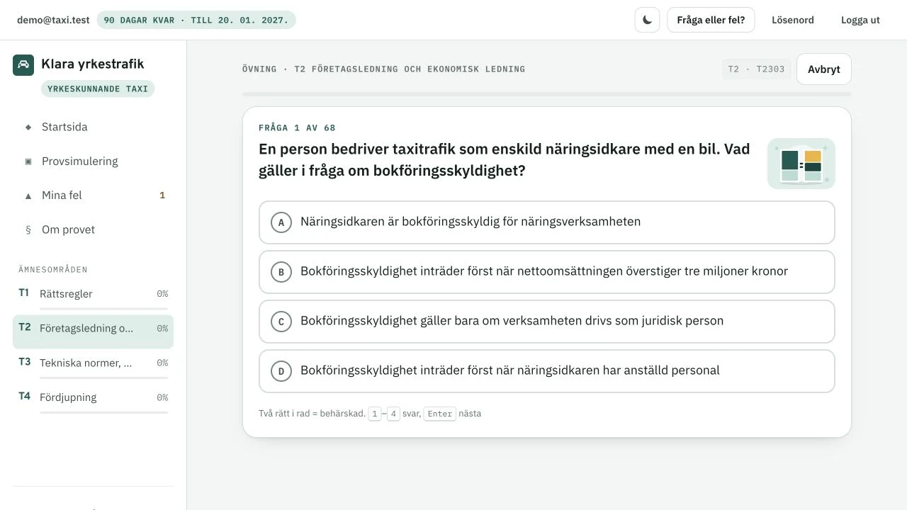 Taxikursens riktiga övningsvy med en taxifråga och fyra svarsalternativ. Demokonto.